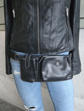Vintage Dooney & Bourke Belt Bag